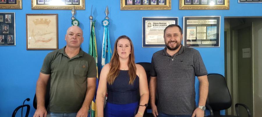 Formação da Comissão de Educação, Saúde Publica e Bem Estar Social. Presidente Alex dos Santos Bueno, Secretario Leonel de Solsa, Relatora Thalita Onetta Muller