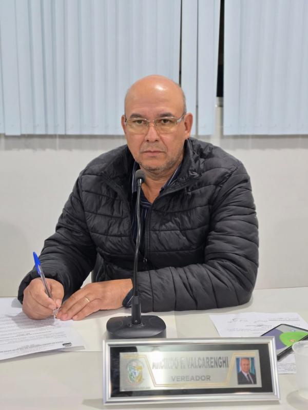 Câmara de Nova Laranjeiras realiza sessão com foco em educação, infraestrutura escolar e orçamento público
